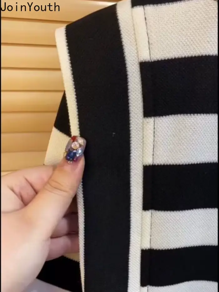Robes rayées pour femmes