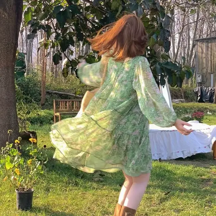Nouvelle Collection Printemps 2026 : Robes Courtes Vertes à Motifs Floraux
