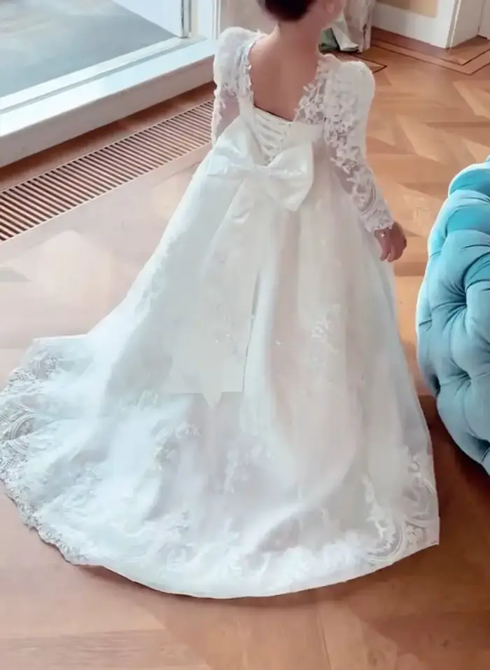 Nouvelle Robe de Demoiselle d'Honneur Chic 2026 en Maille avec Fleurs