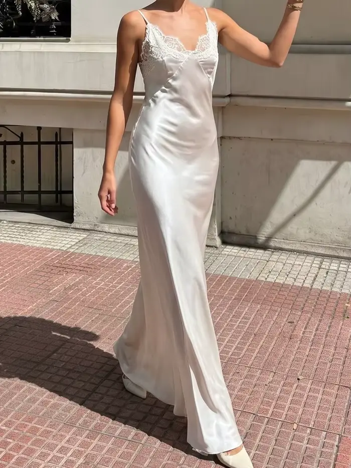 Robe longue élégante en satin pour femme HH