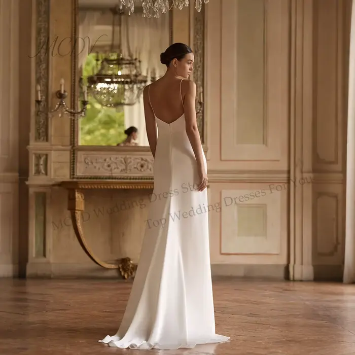 Robes de mariée sirène en satin avec cape détachable