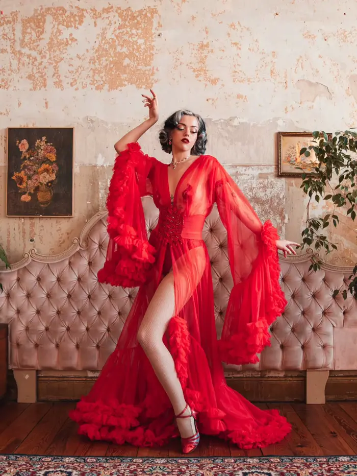 Robe de soirée chic à volants pour femmes, col en V, manches longues, transparente, personnalisable pour soirées officielles et cérémonies de maternité