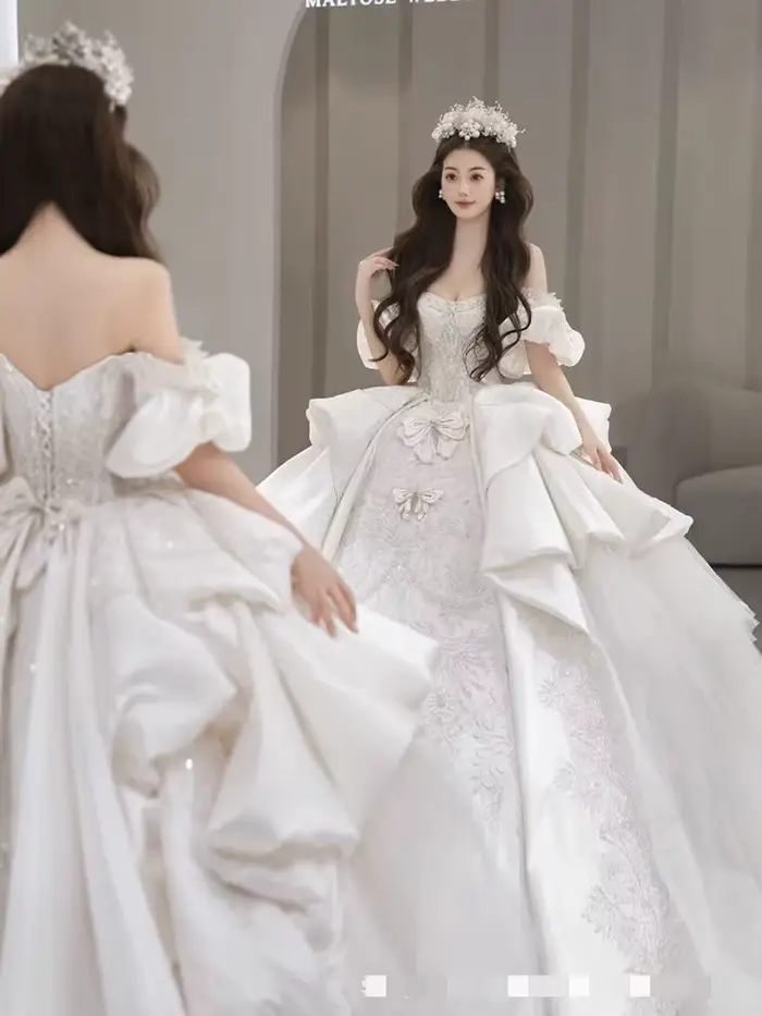 Robe de Mariée en Satin Français