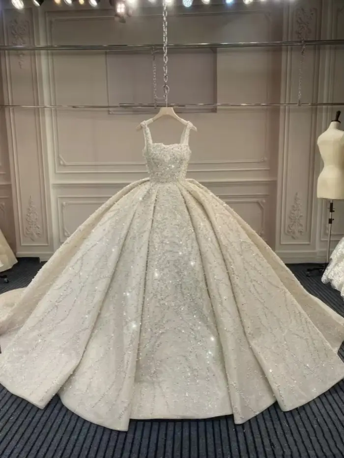 Robe de mariée princesse élégante personnalisée
