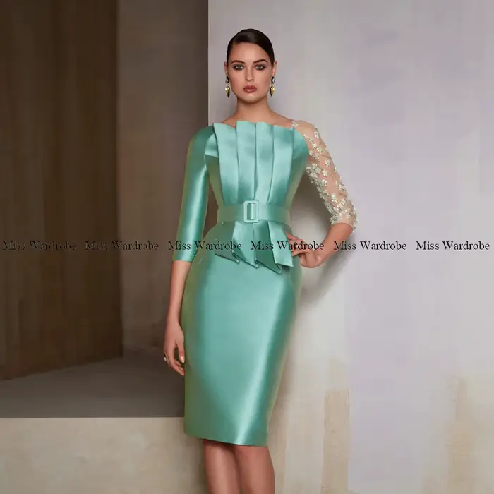 Robe de sirène en satin avec détails floraux 3D pour mère de la mariée et invités, élégante pour cérémonies de mariage et événements formels