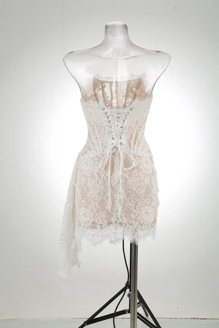Robes d'anniversaire blanches de luxe pour femmes
