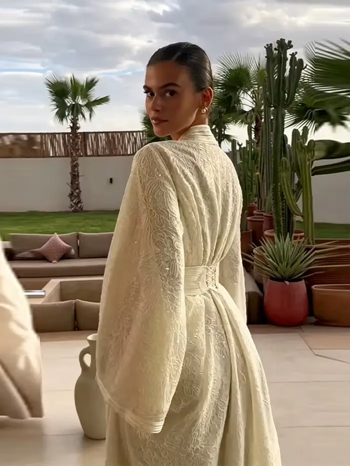 Robe kaftan bohème polyester pour femme élégante et discrète longueur cheville manches longues col mi-haut double boutonnage occasions spéciales