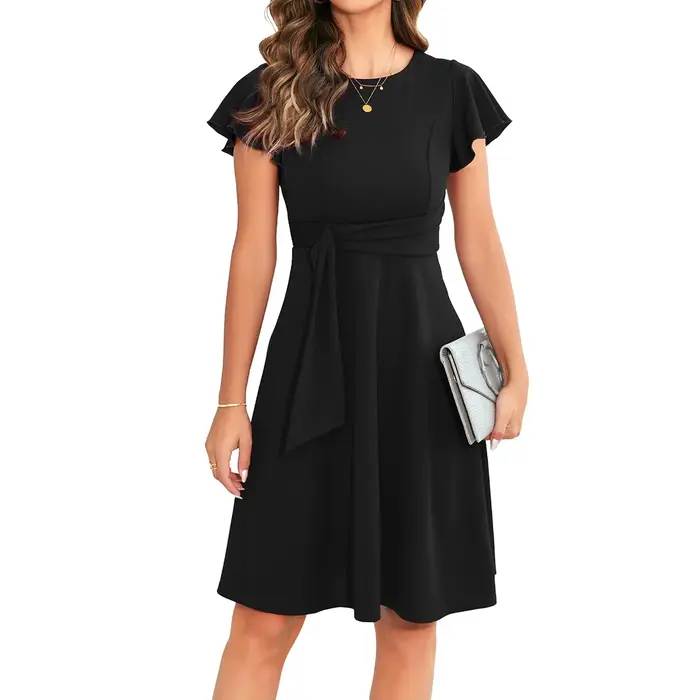 Robe courte élégante plissée
