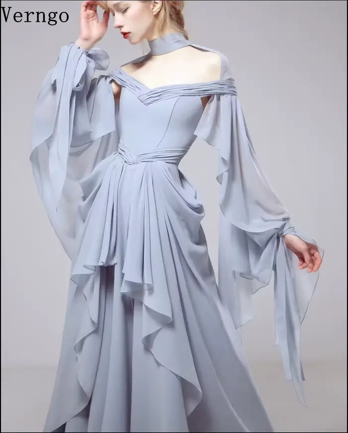 Robe de soirée en mousseline de soie bleue Verngo