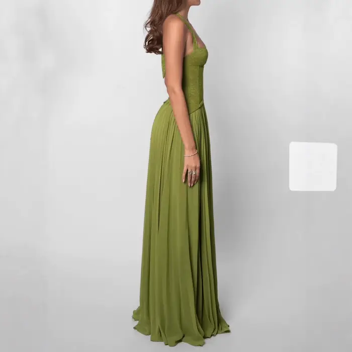 Robe de soirée sexy pour femme style corset floral à licou en mousseline plissée longue et fluide pour gala et occasions spéciales