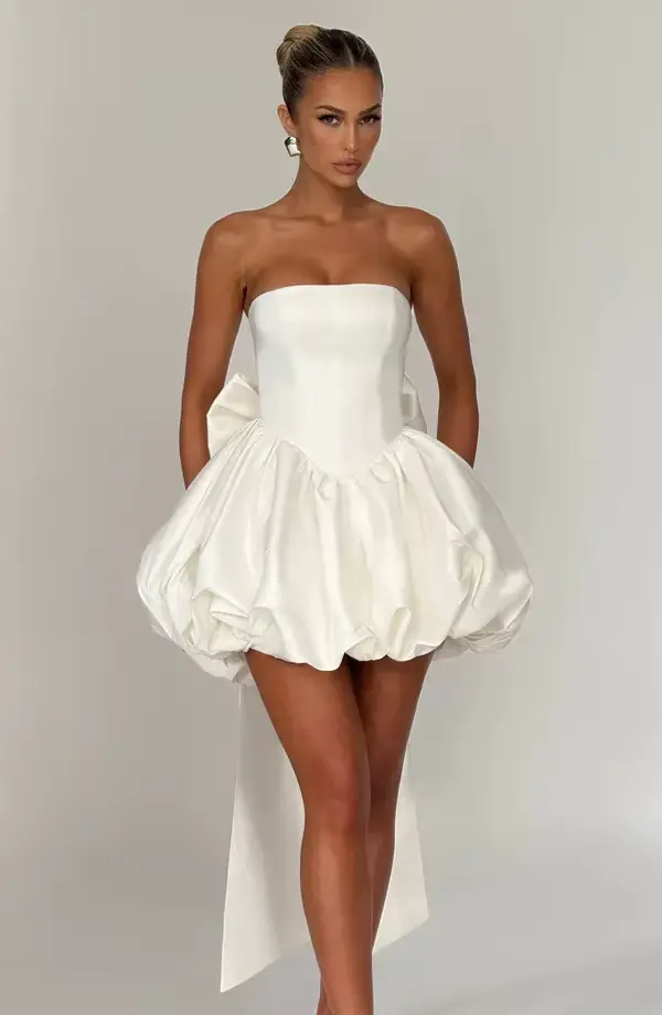 Robe de graduation rose personnalisée avec grand nœud, bustier, en satin ivoire, courte, mini, coupe trapèze, simple, formelle, pour soirée, bal de promo ou retour à la maison