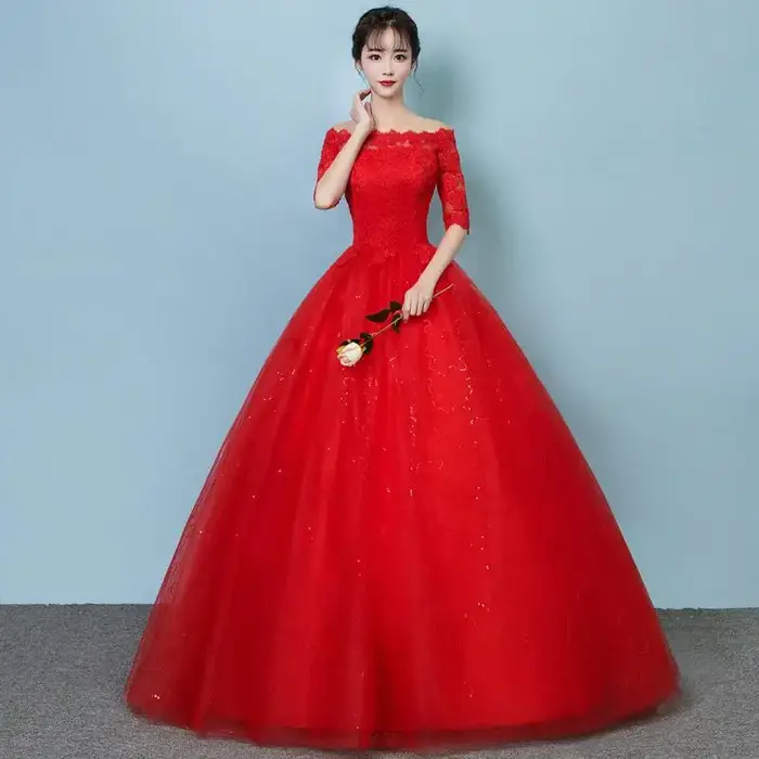 Robe de mariée à demi-manches personnalisée