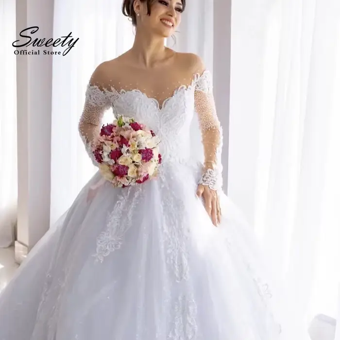 Robe de Mariée Chic et Brillante en Organza avec Broderie de Perles