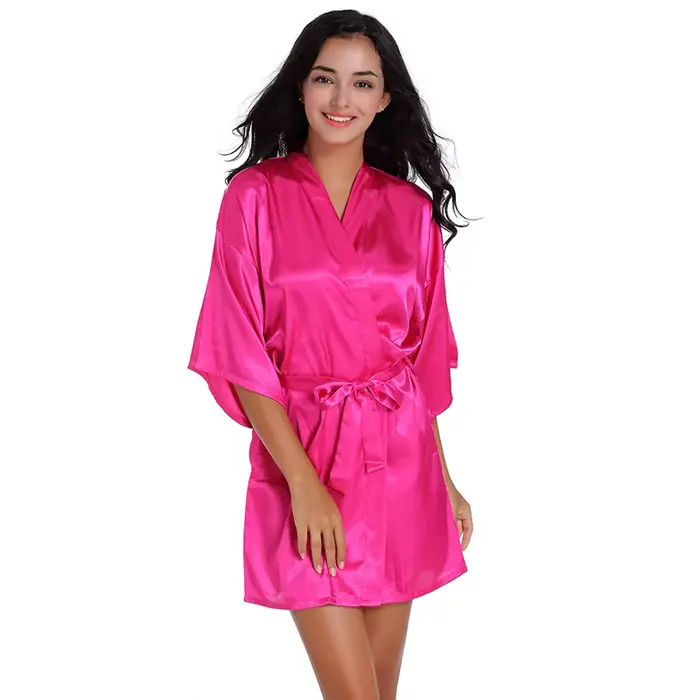 Robe courte en satin soyeux pur pour femmes