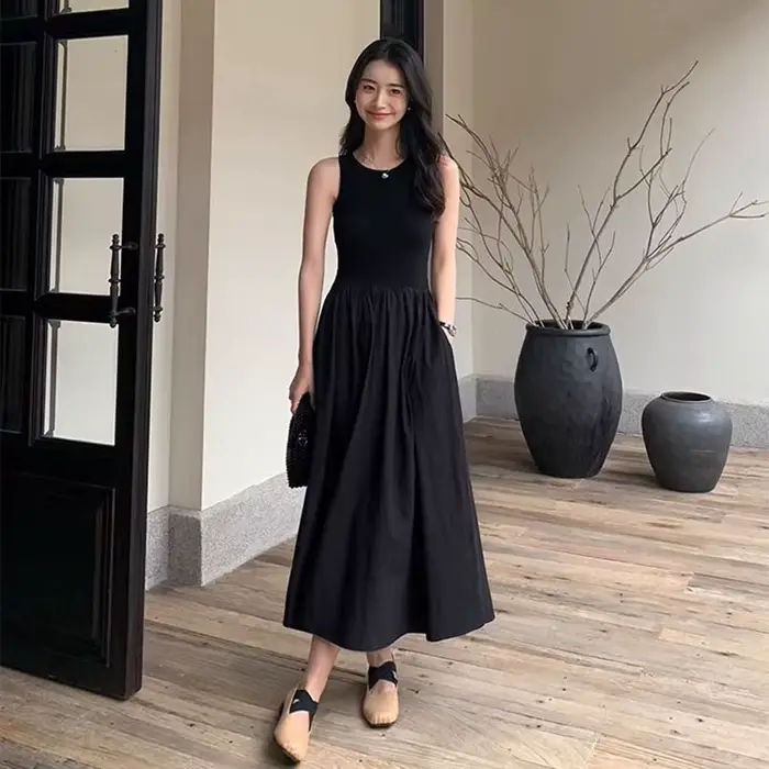 Robes longues tricotées noires pour femmes