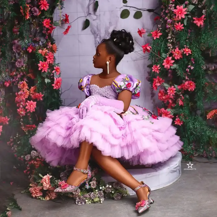 Robe de reconstitution historique florale µpour filles