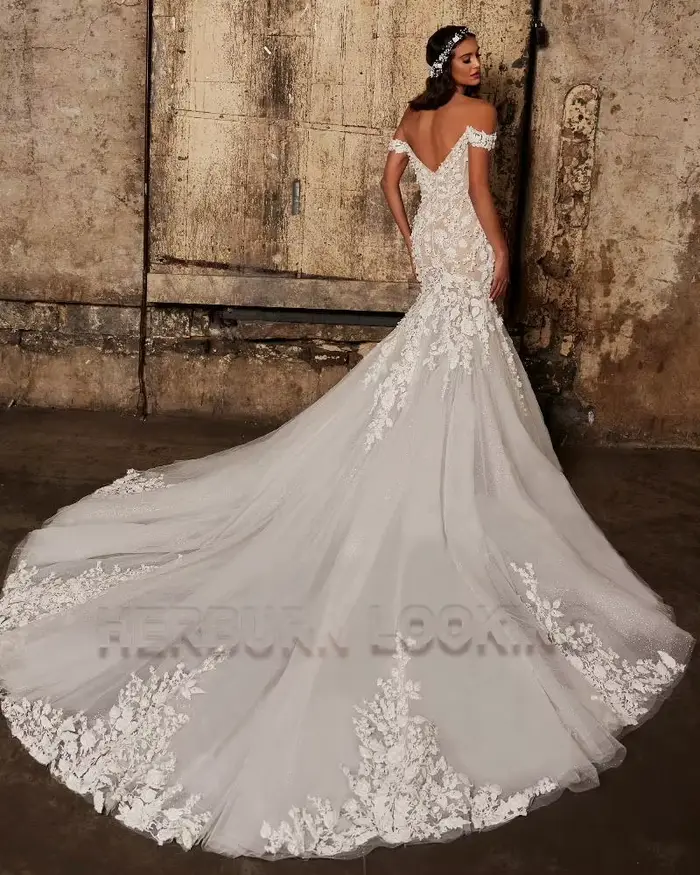 Robe de mariée bohème personnalisée avec appliques et train de la cour pour femmes - styles sirène et trompette - blanc, ivoire, champagne - occassions de mariage et événements spéciaux