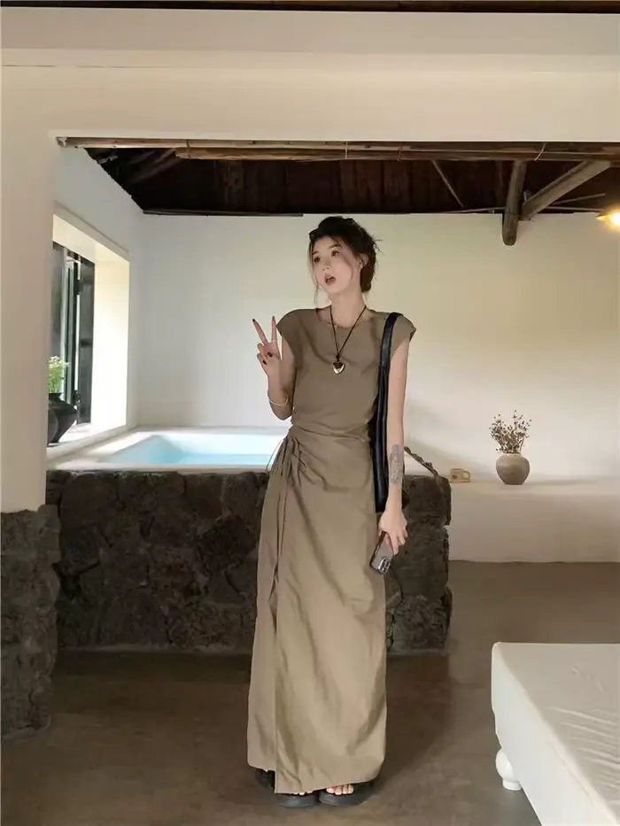 Robe pour femmes en été 2025, nouveau Style avec jupe longue élégante, associée à un ensemble deux p