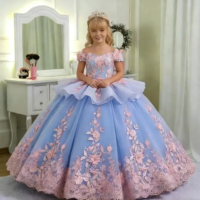 Robe de demoiselle d'honneur en tulle à volants
