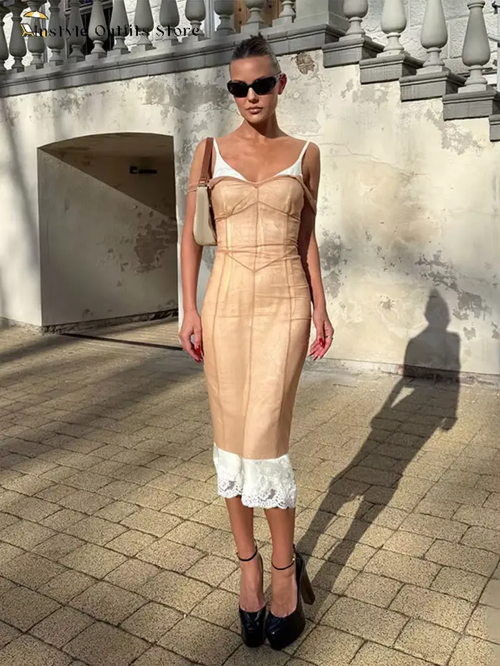 Robe longue en polyester sans manches avec dentelle et taille cintrée pour femme, décontractée et élégante, idéale pour plage, soirée ou vacances