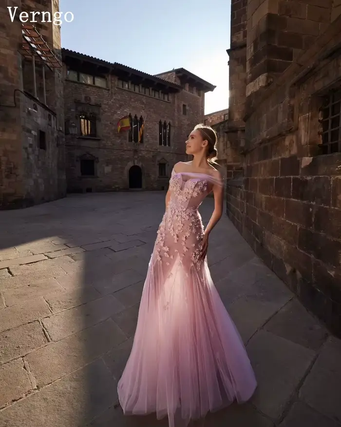 Robe de soirée en tulle rose poudré Verngo