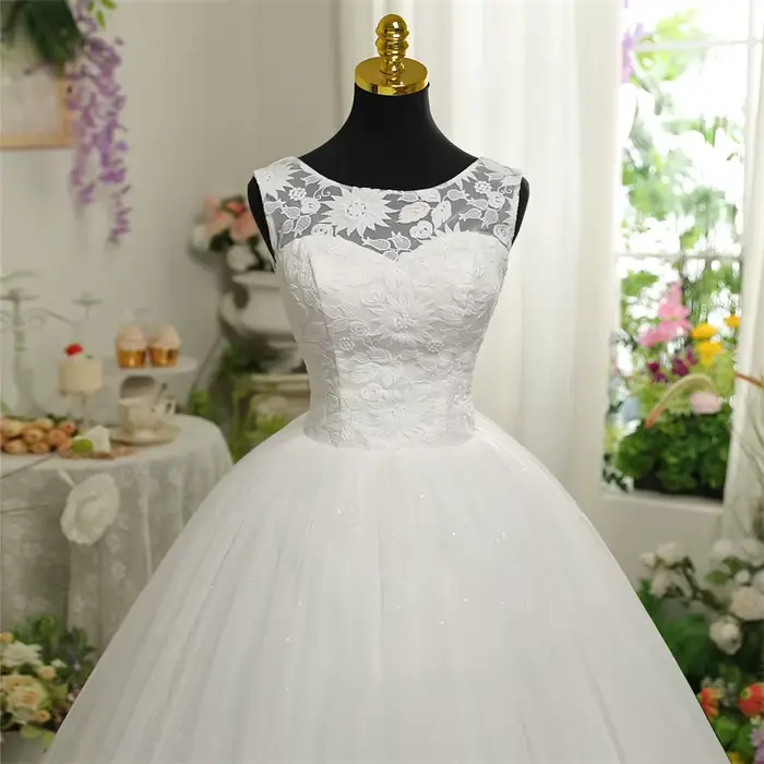 Robes de mariée princesse ivoire pour femmes