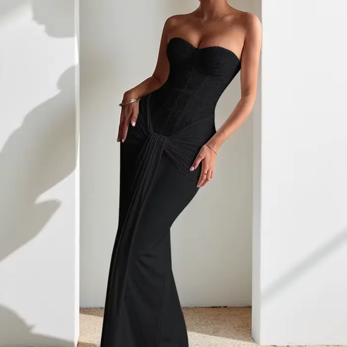 Robe de soirée élégante pour femme blanche longue drapée à nouer sexy sans bretelles sans manches ajustée avec empiècements brillants pour occasions spéciales