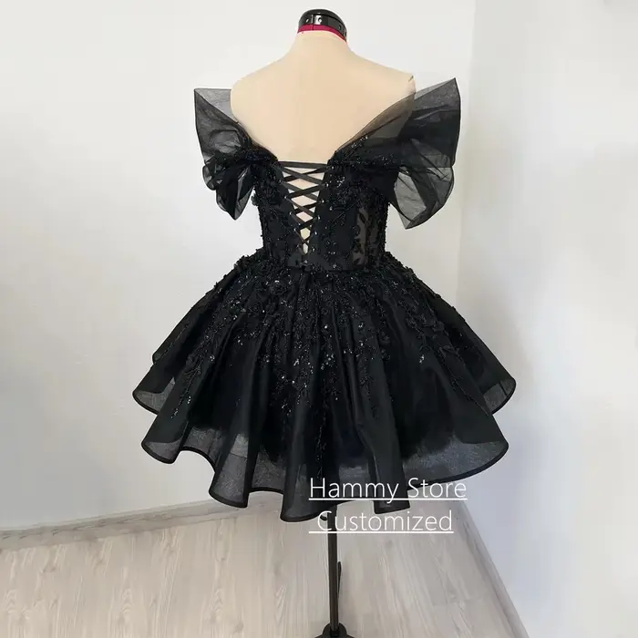 Robe de mariée gothique courte personnalisée
