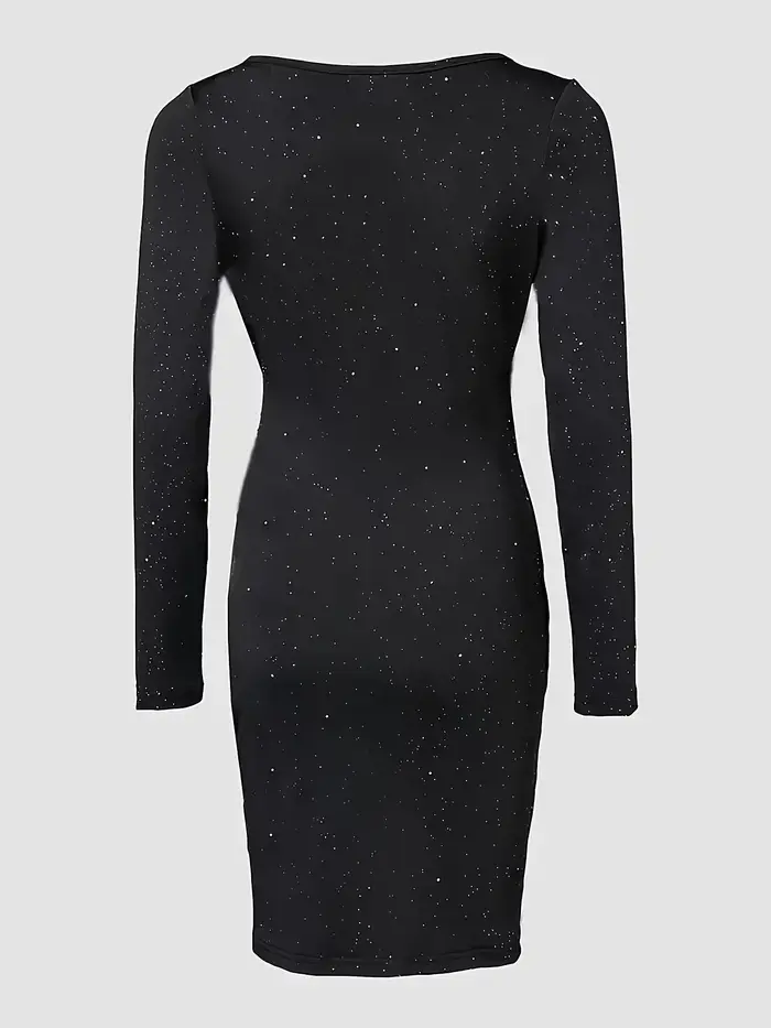 Robe noire élégante et sophistiquée pour femmes grandes tailles