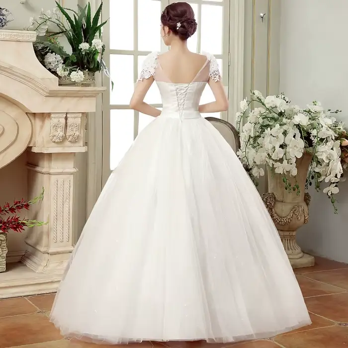 Nouvelle robe De mariée grande taille minceur longueur au sol sangle arrière dentelle fleur robes