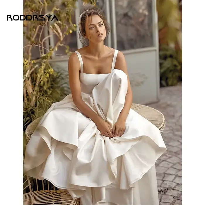 Robe de mariée simple en satin avec bretelles spaghetti et dos nu, sur mesure pour femmes, occasions de mariage traditionnel et moderne