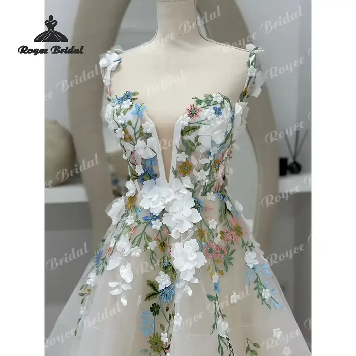 Robes de mariée rustiques florales coupe trapèze 2026 avec appliques de fleurs sauvages colorées