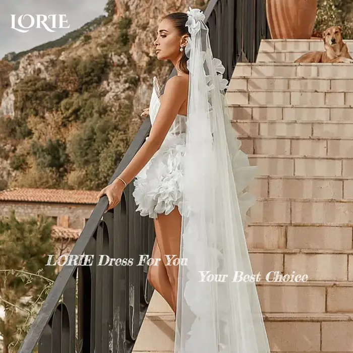 LORIE – robe de mariée courte élégante à fleurs 3D