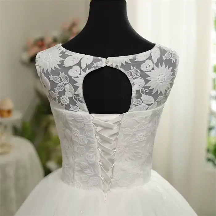 Robes de mariée princesse ivoire pour femmes