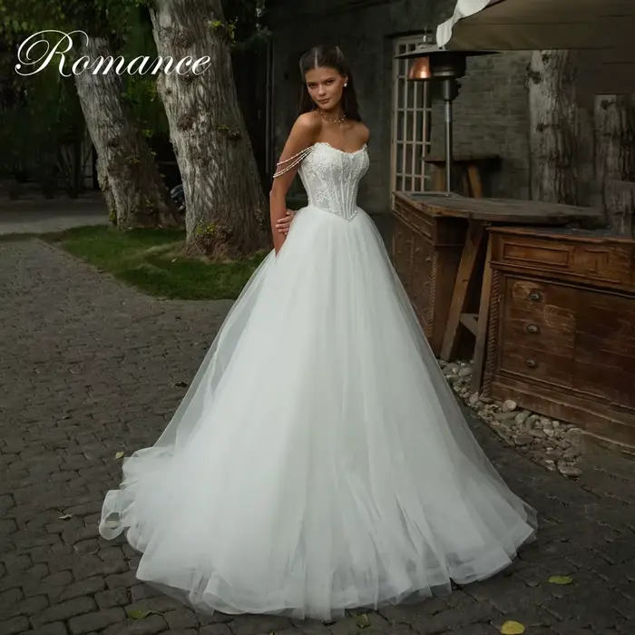 Robe De mariée trapèze moderne en dentelle plissée, col bateau, épaules dénudées, dos nu, personnali