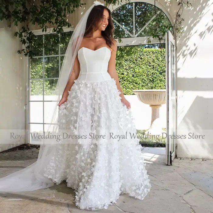Robe de mariée de luxe en dentelle blanche à col en V pour femmes