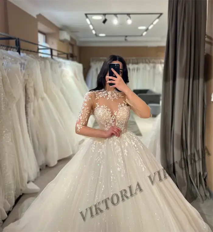 Robes de mariée brillantes princesse pour femmes