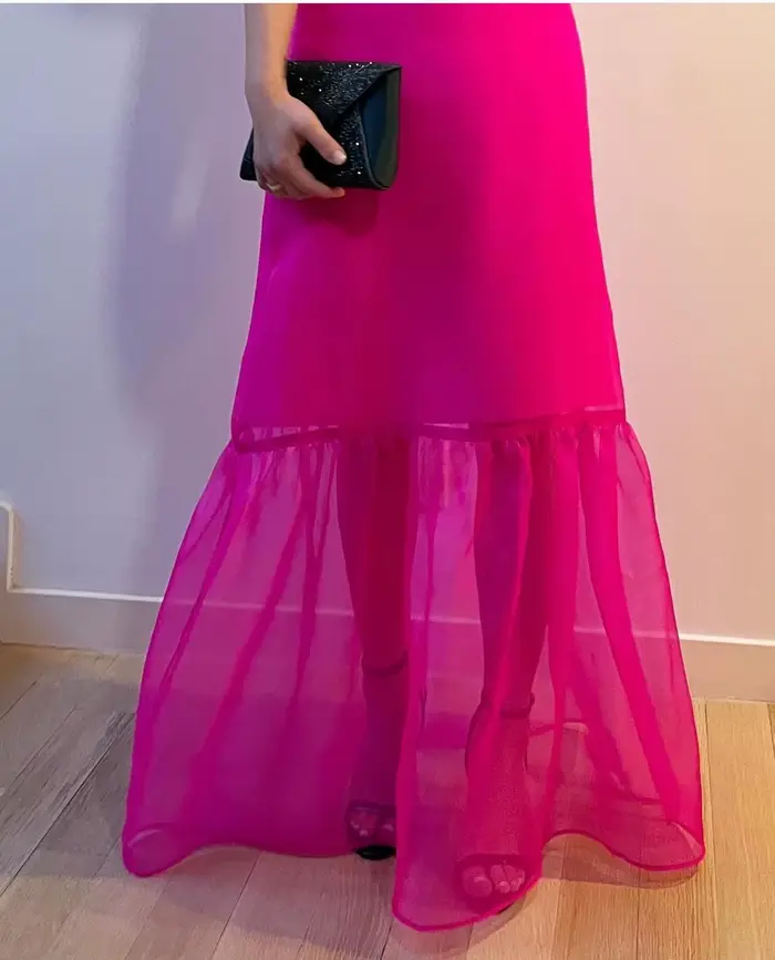 Robe longue trapèze pour femme en organza à manches bouffantes col roulé coupe A élégante pour cérémonie et événement spécial