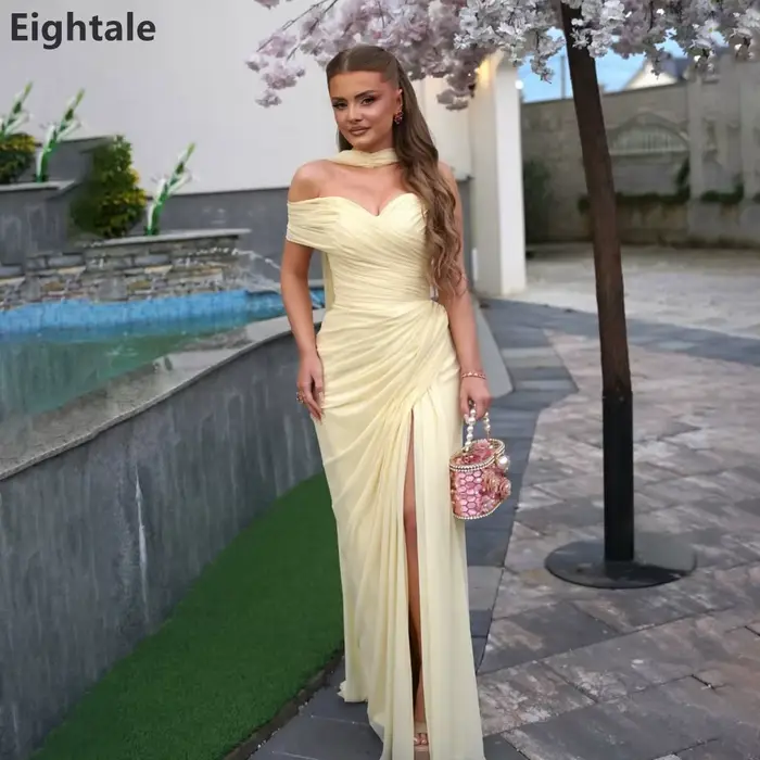 Robe de soirée Eightale 2026 jaune pâle à épaules dénudées