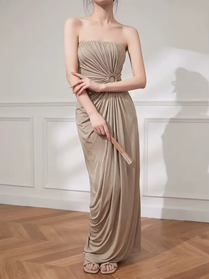 Robe longue sans bretelles
