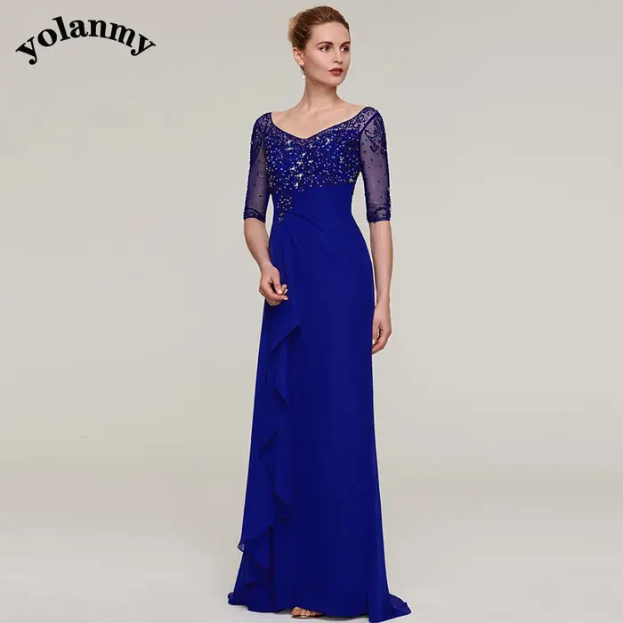 Robe exquise en satin pour mère de la mariée avec strass et plissé pour soirée et cérémonies importantes
