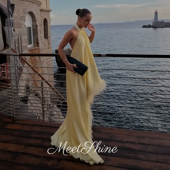 Robe de soirée moderne en mousseline jaune clair avec train court pour femmes, soirée officielle, élégante et personnalisable