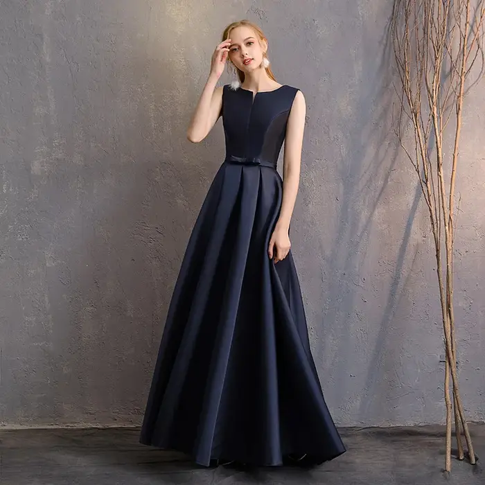 Robe de Demoiselle d'Honneur Formelle Bleu Marine Élégante Longue pour Soirée de Bal