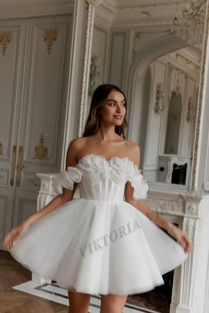 Robe de Mariée Courte VIKTORIA en Tulle Polyesters Plissée avec Lacets pour Femmes Occasions Spéciales Personnalisée