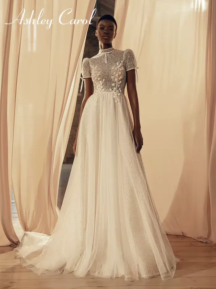 Ashley Carol-Robe de mariée bohème à col rond avec appliques, robes de mariée, train de brosse, dent