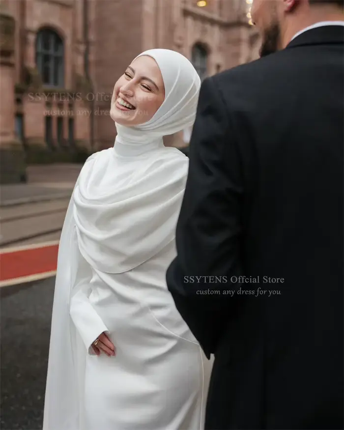 Robes de mariée musulmanes blanches modestes SSYTENS avec cape