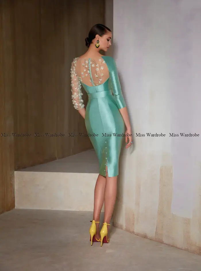 Robe de sirène en satin avec détails floraux 3D pour mère de la mariée et invités, élégante pour cérémonies de mariage et événements formels