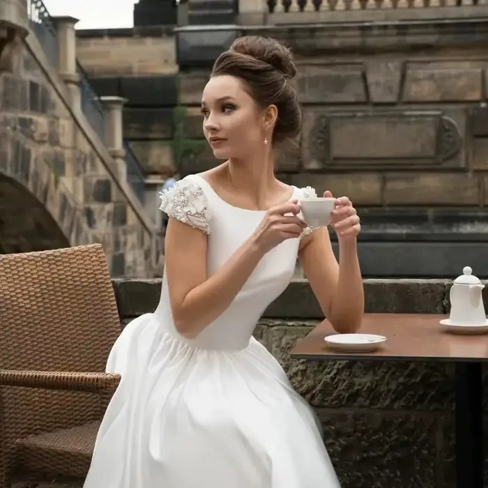 Robe De mariée courte sans manches, dos nu, ligne a, en Tulle, blanche