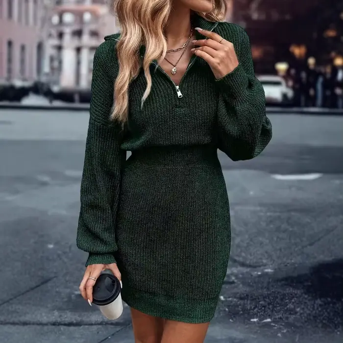 Robe pull tricotée femme mode décontractée col polo coupe cintrée nouvelle collection automne hiver 2025 polyester légèrement extensible pour junior occassions spéciales