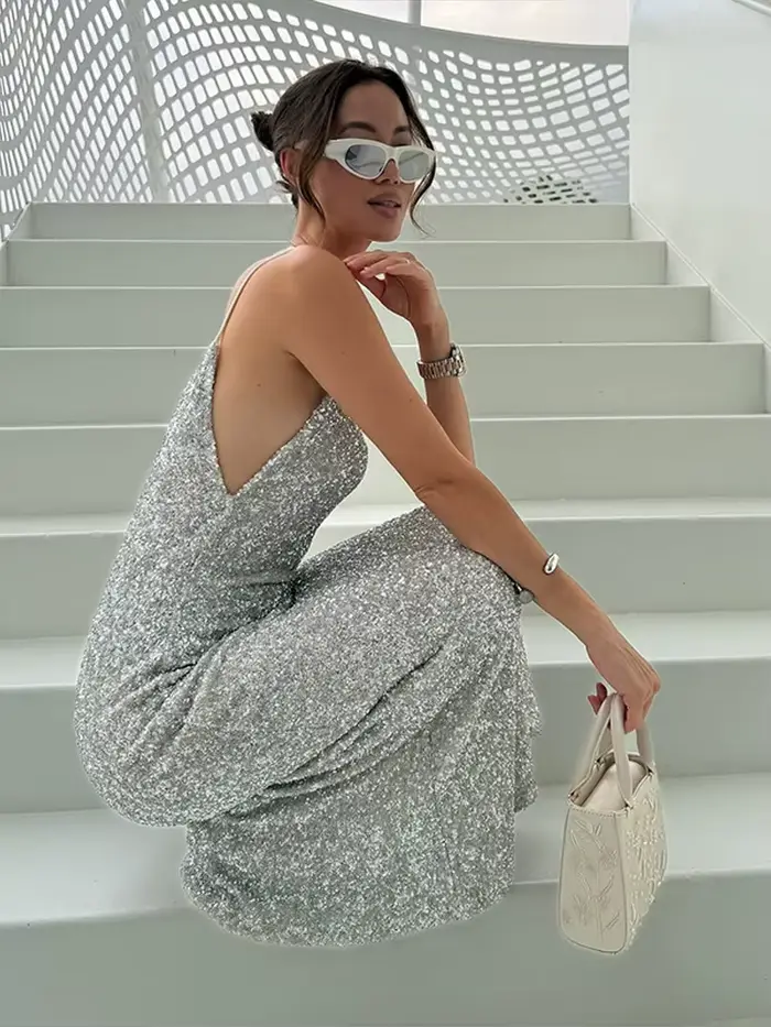 Robe élégante à paillettes pour femmes, automne-hiver, sans manches, col bateau, brillante, robes de soirée, douces vacances, robes argentées, 2025